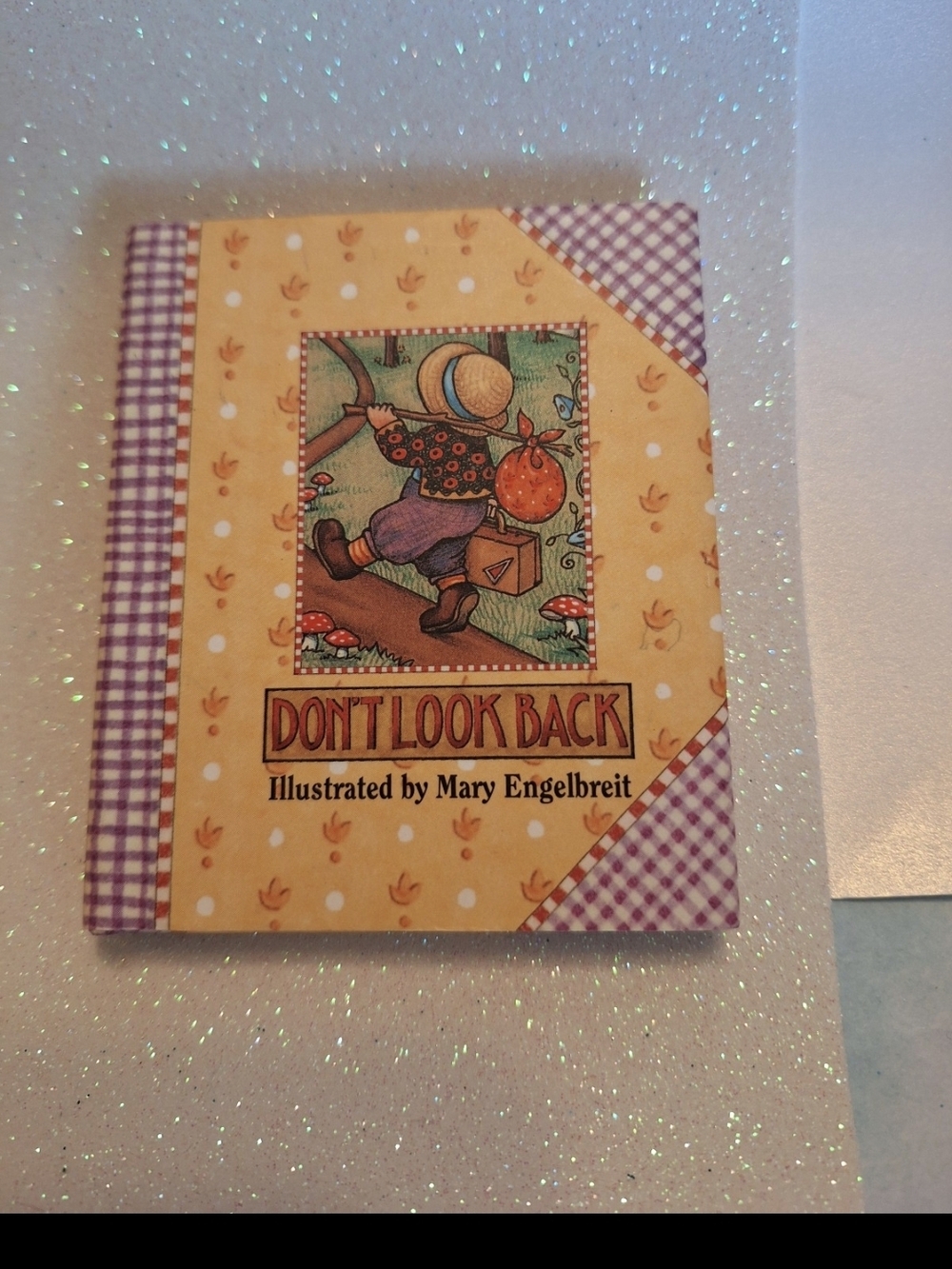 Mary Engelbreit Mini Book